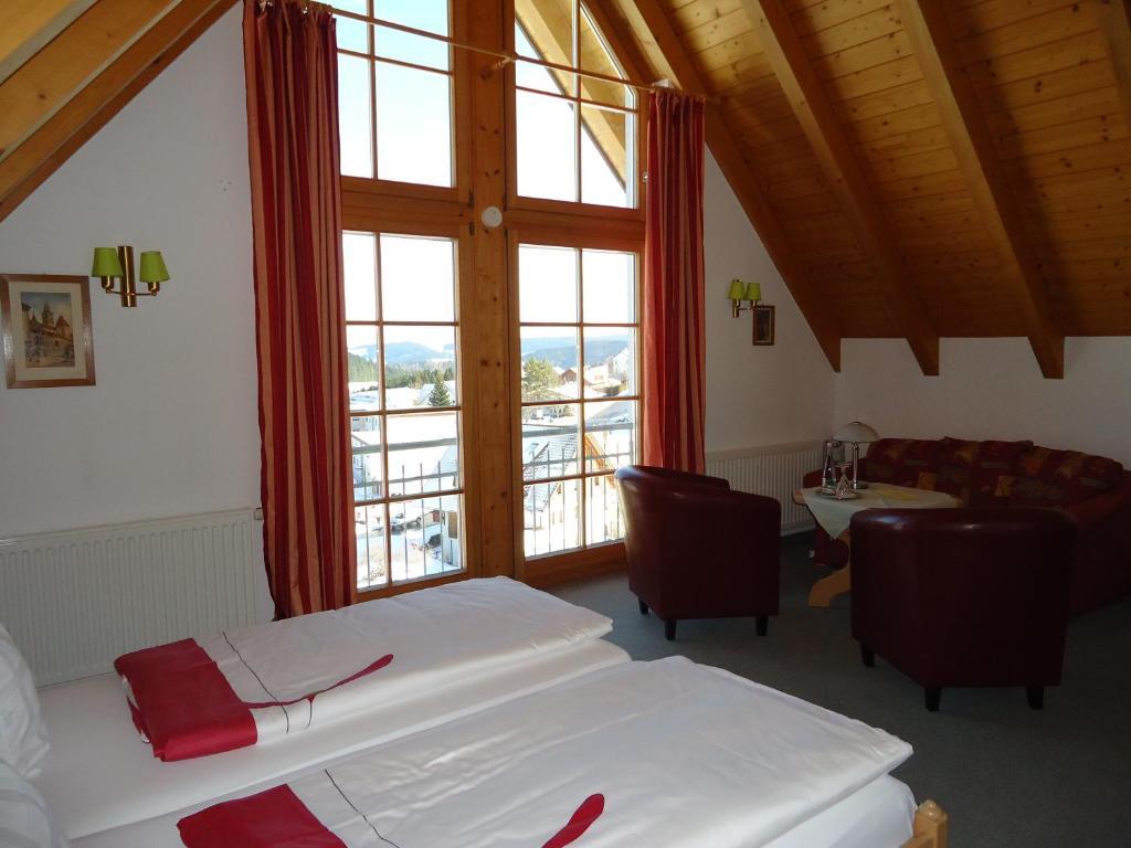 سخوناخ Berghotel Schiller الغرفة الصورة